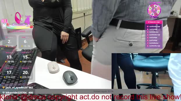 milf_viktoria Couple Chaturbate 21-01-2026