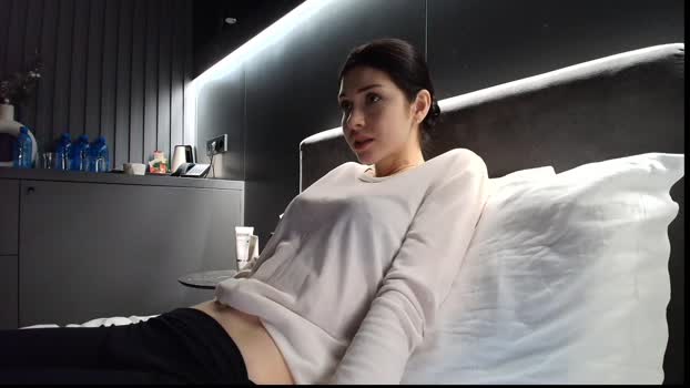 milla_bella Female Chaturbate 21-01-2026