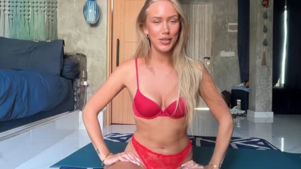 livslifee Female Chaturbate 25-01-2026