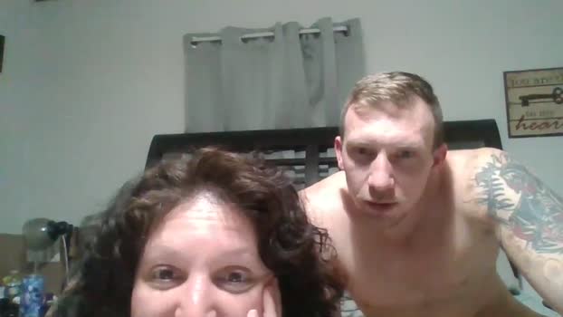 dozenutz914 Couple Chaturbate 31-01-2026