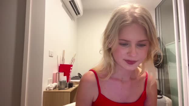 laraineprada Female Chaturbate 01-02-2026