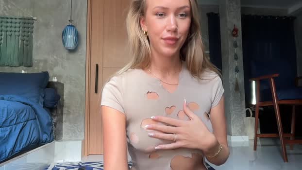 livslifee Female Chaturbate 03-02-2026