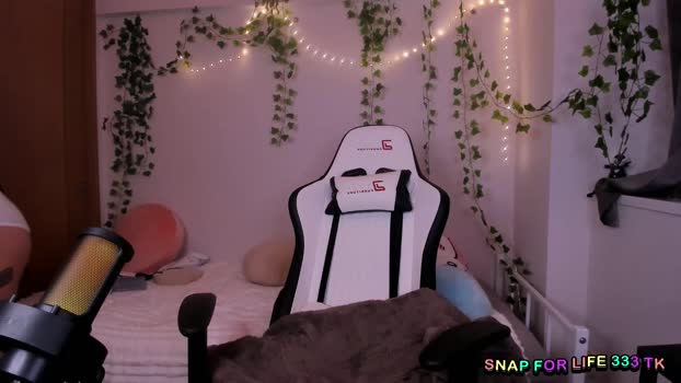 vivian_qwerty Female Chaturbate 03-02-2026