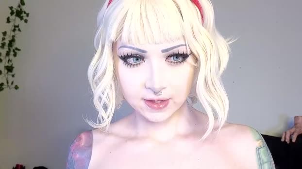 ivey_strigoi Female Chaturbate 10-02-2026