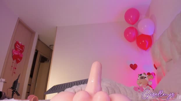 giselle_js Female Chaturbate 13-02-2026