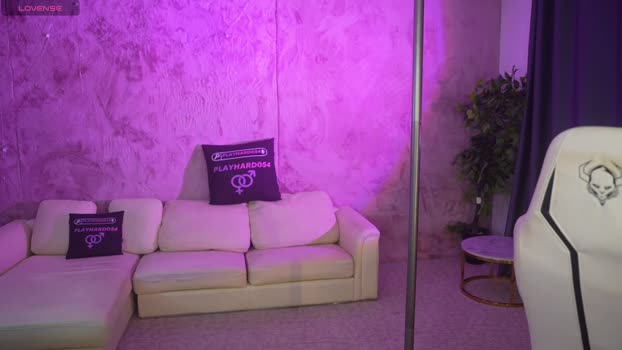 bright_diamonds_054 Couple Chaturbate 18-02-2026