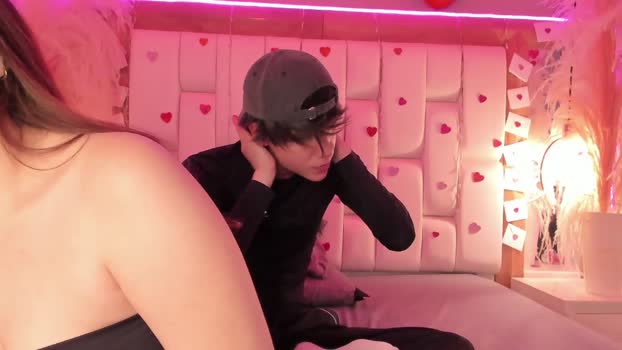 daphne_and_roger Couple Chaturbate 19-02-2026