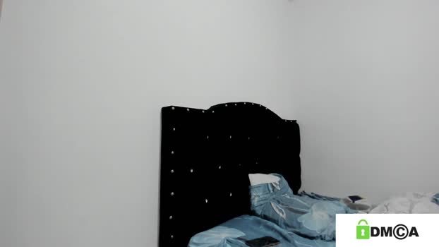 loreth_jw Couple Chaturbate 19-02-2026