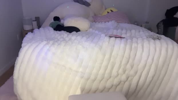 ellieluvs Female Chaturbate 25-02-2026