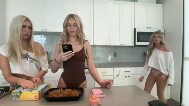 kenziesmithh Female Chaturbate 24-02-2026