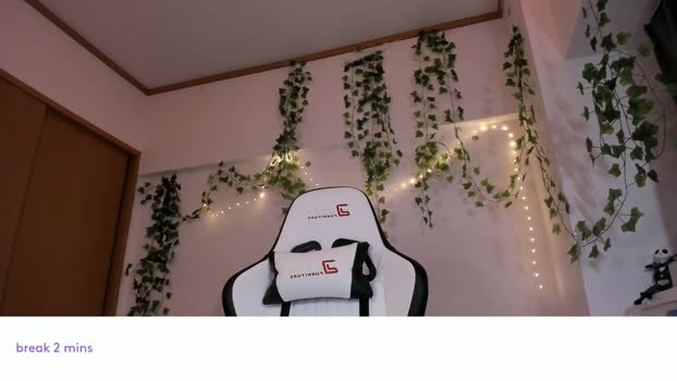 vivian_qwerty Female Chaturbate 28-02-2026