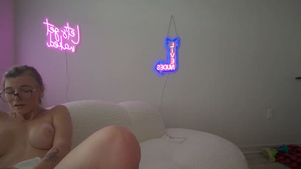 therosiecheeks Female Chaturbate 05-03-2026