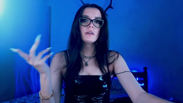 vvanessaray Female Chaturbate 17-03-2026