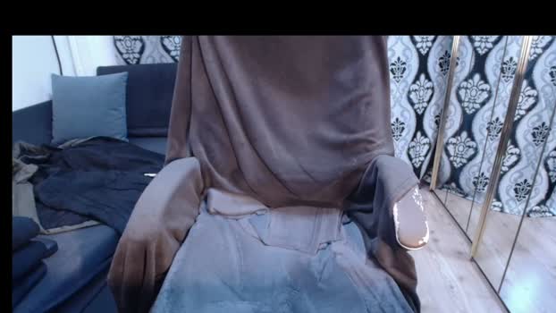 nicky_38hhugetits Female Chaturbate 19-03-2026