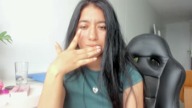 emillybrowm Couple Chaturbate 19-03-2026
