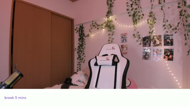 vivian_qwerty Female Chaturbate 25-03-2026