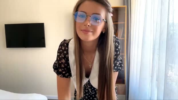 vyxora_moon Female Chaturbate 27-03-2026