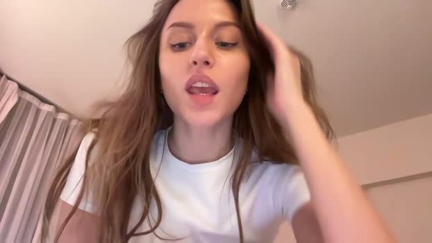 she001 Female Chaturbate 27-03-2026