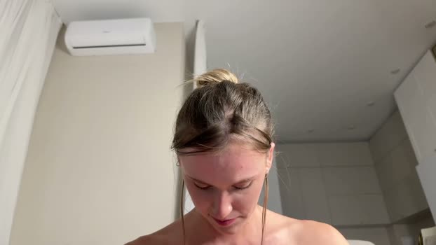 vi_world Female Chaturbate 31-03-2026