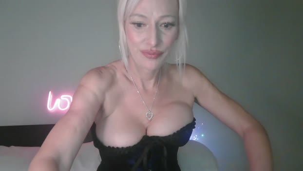 blondebaddiesummer Female Chaturbate 01-04-2026