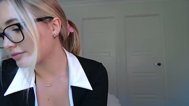 bridgetjean Female Chaturbate 08-04-2026