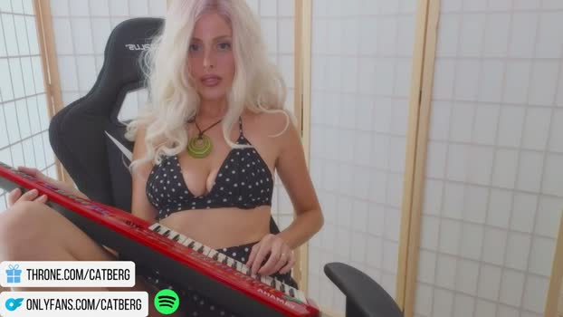 catberg Female Chaturbate 08-04-2026