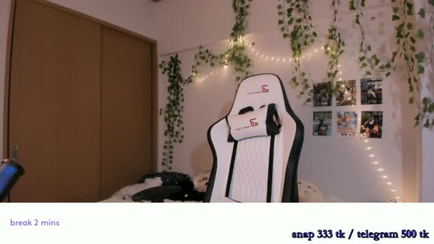 vivian_qwerty Female Chaturbate 09-04-2026