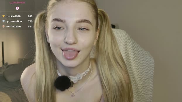 _magic_smile Female Chaturbate 12-04-2026