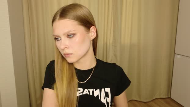 alexialunaris Female Chaturbate 13-04-2026