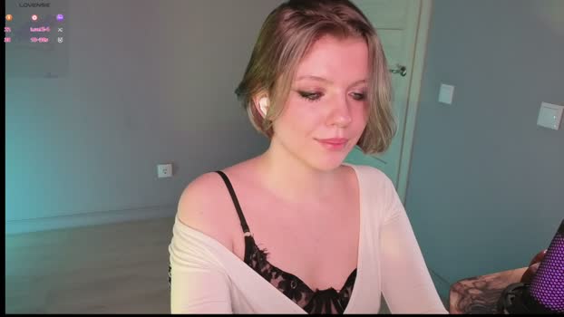 polly_rouge Female Chaturbate 12-04-2026