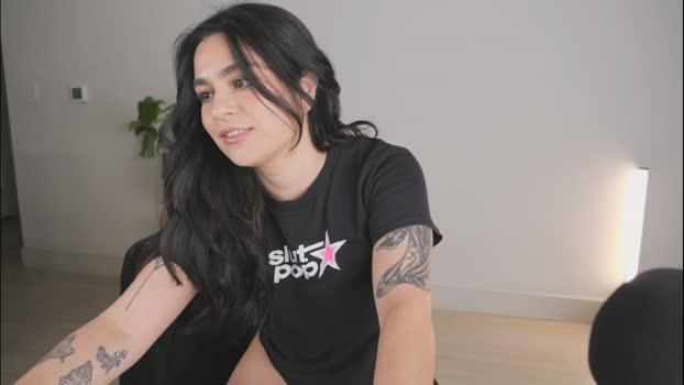 doubedeesarai Female Chaturbate 14-04-2026