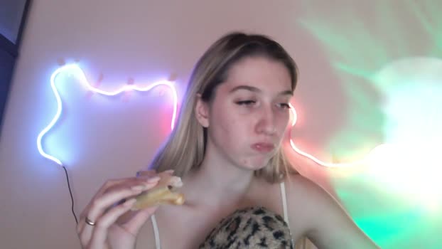 honeyveil Female Chaturbate 13-04-2026