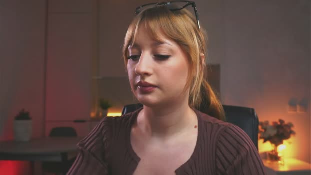 rue_novella Female Chaturbate 13-04-2026