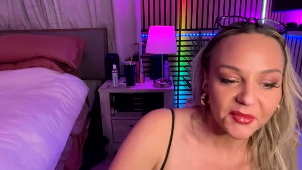 cumguzzlingskank Couple Chaturbate 15-04-2026