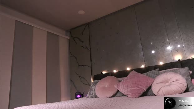 nina_mon Female Chaturbate 15-04-2026
