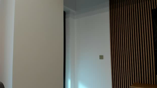 devyale Female Chaturbate 16-04-2026