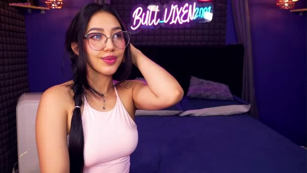 bull_vixen2001 17-04-2026 Cam Show nude sweet