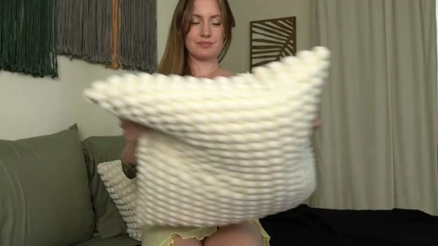 emma_ruby 17-04-2026 Cam Show legs love