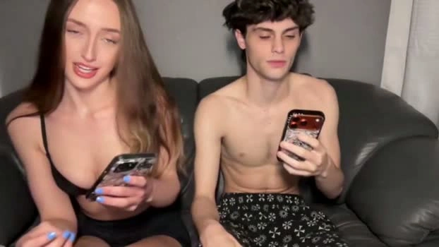 claraandnate 27-04-2026 Cam Show kiss fingers