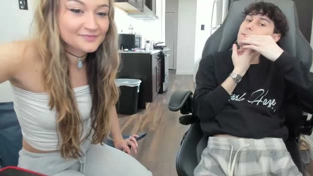 iris_roslin 27-04-2026 Cam Show bigass hot