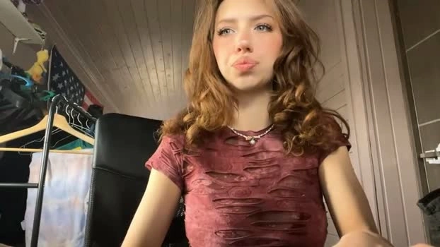 kaleighbourek 28-04-2026 Cam Show naked cute