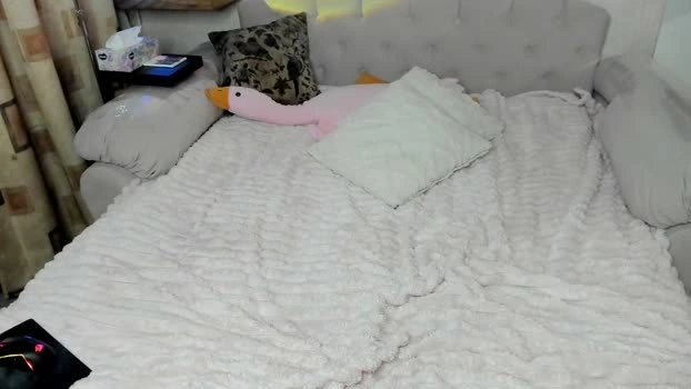 vivian_alison 28-04-2026 Cam Show skinny kink