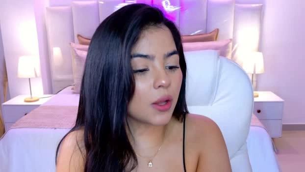 layla_breezee_ 02-05-2026 Cam Show love Webcam