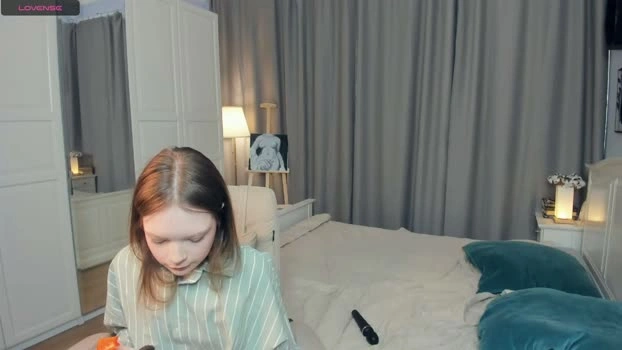 cuty_petite 10-05-2026 Cam Show Topless kiss