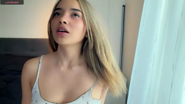 vanesse_ 10-05-2026 Cam Show horny Recorded