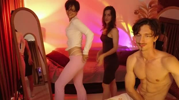 goddess_marylin 13-05-2026 Cam Show Pretty legs