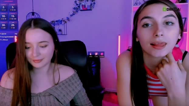 leslie_bird 13-05-2026 Cam Show bigboobs toy