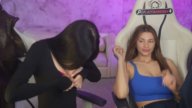 bright_diamonds_054 16-05-2026 Cam Show kink jerkoff
