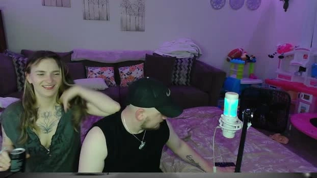 mikeandbrittdtf 25-05-2026 Cam Show kissing striptease