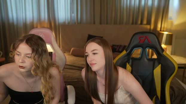 sweetdesiree_ 25-05-2026 Cam Show analtoy kissing
